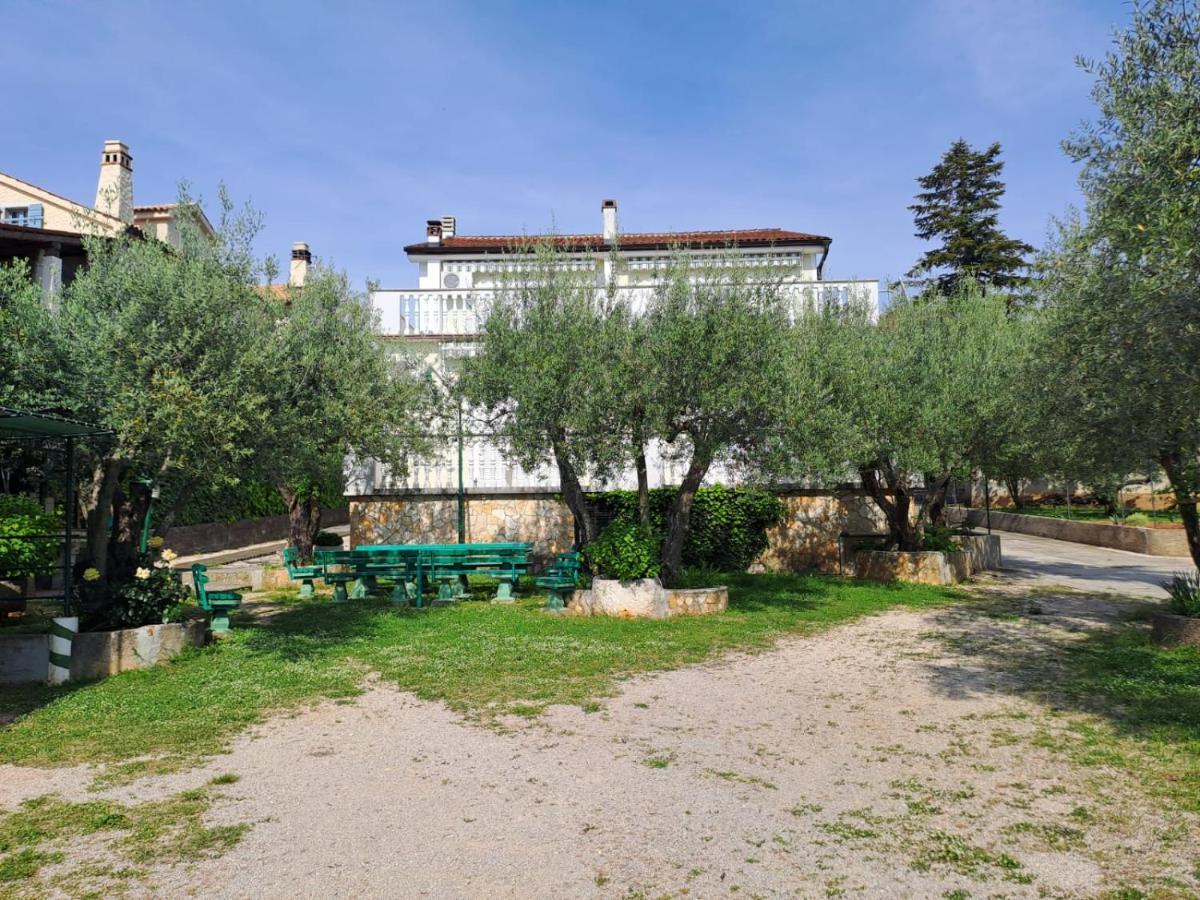 Apartments Berny Sveti Vid-Miholjice Bagian luar foto